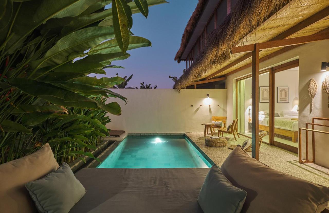 Amber Lombok Beach Resort Selong Belanak Ngoại thất bức ảnh
